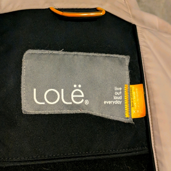 Hooded winter coat - Picture 8 of 10